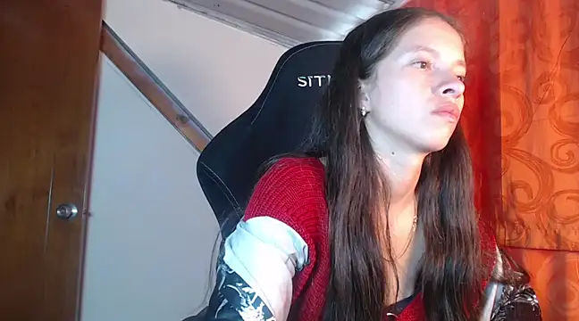 Snapshot of sweetdam12 chatting on 02-18-25, 07:09 sweetdam12 online show from 02-18-25, 07:09