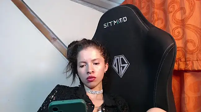 Snapshot of sweetdam12 chatting on 02-27-25, 09:14 sweetdam12 online show from 02-27-25, 09:14