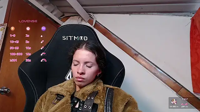 Snapshot of sweetdam12 chatting on 03-05-25, 07:17 sweetdam12 online show from 03-05-25, 07:17