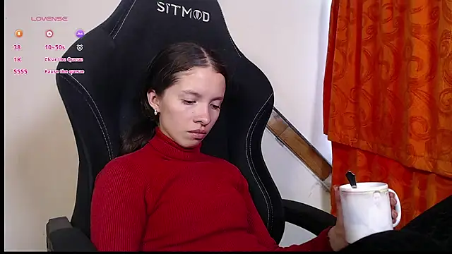 Snapshot of sweetdam12 chatting on 03-08-25, 08:14 sweetdam12 online show from 03-08-25, 08:14