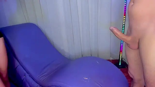 Yourslust  online show from 12-18-25, 02:12