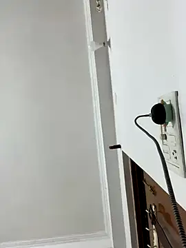 Snapshot of knigh_king chatting on 10-29-25, 08:05 knigh king online show from 10-29-25, 08:05