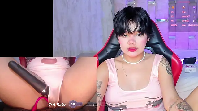 PetiteSalome online show from 10-21-25, 12:39