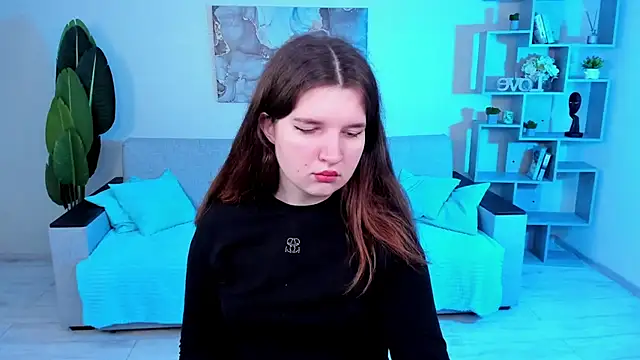 Snapshot of BonneyLove chatting on 01-13-25, 05:44 BonneyLove online show from 01-13-25, 05:44