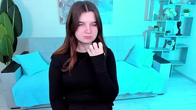 Snapshot of BonneyLove chatting on 01-24-25, 10:19 BonneyLove online show from 01-24-25, 10:19