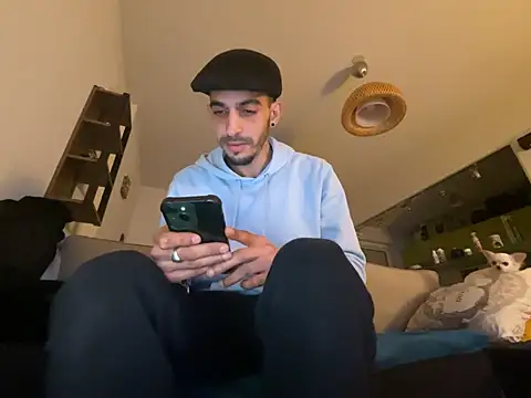 Rebeu313 online show from 02-11-25, 10:07