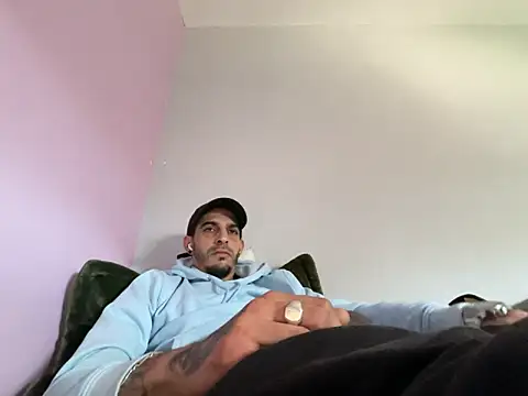 Rebeu313 online show from 02-08-26, 03:26