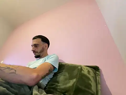 Rebeu313 online show from 03-18-26, 11:19