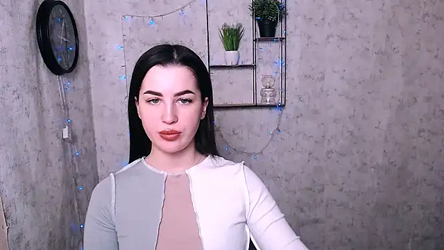 Snapshot of DivaKaily_ chatting on 12-08-24, 05:50 DivaKaily  online show from 12-08-24, 05:50