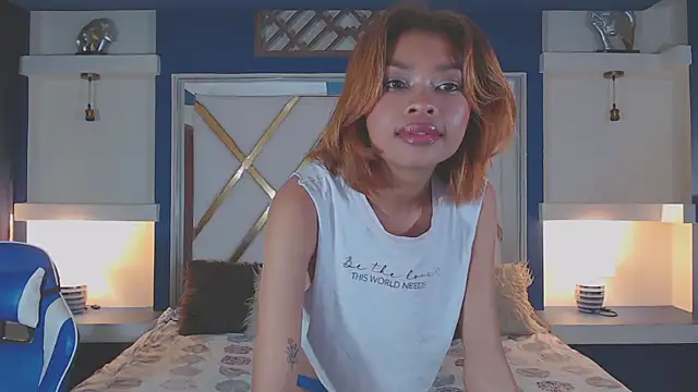 Snapshot of Perla_prg chatting on 02-14-25, 01:23 Perla prg online show from 02-14-25, 01:23