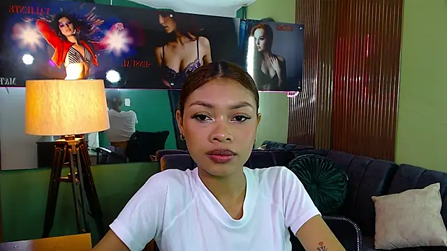 Snapshot of Perla_prg chatting on 03-04-25, 12:12 Perla prg online show from 03-04-25, 12:12