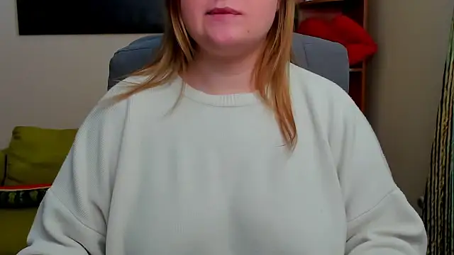 Snapshot of Doliss chatting on 02-25-25, 08:03 Doliss online show from 02-25-25, 08:03