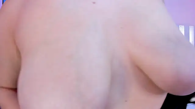 Snapshot of nova_lane chatting on 10-23-25, 07:34 nova lane online show from 10-23-25, 07:34