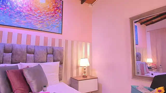 Snapshot of nova_lane chatting on 12-01-25, 08:36 nova lane online show from 12-01-25, 08:36