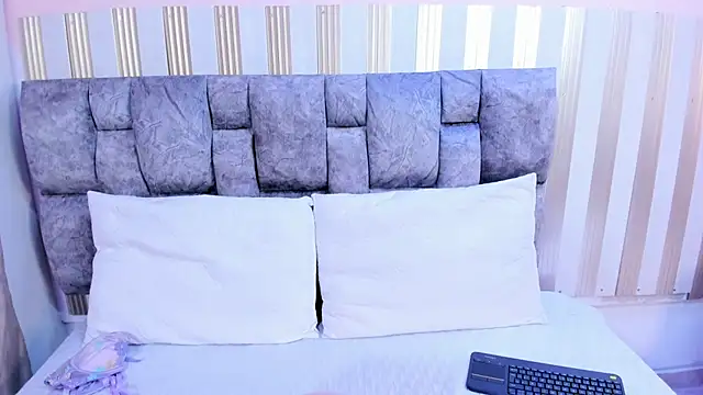 nova lane online show from 03-28-26, 07:35