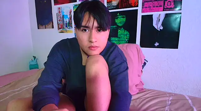 Snapshot of shinji-18 chatting on 02-09-25, 12:17 shinji-18 online show from 02-09-25, 12:17