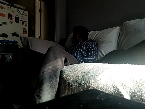 Snapshot of DevinToore chatting on 10-11-25, 06:06 DevinToore online show from 10-11-25, 06:06