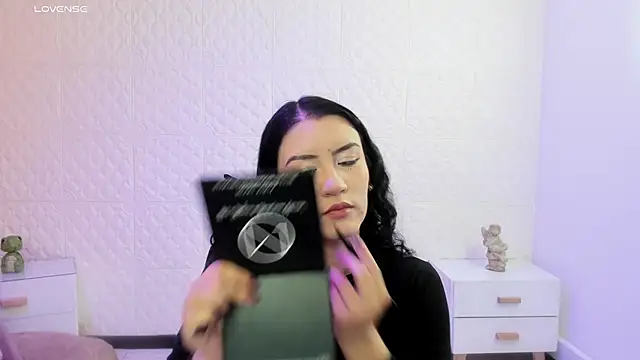 Violetaa diazz online show from 02-04-26, 09:20