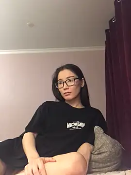 Milka23 online show from 12-29-24, 06:05