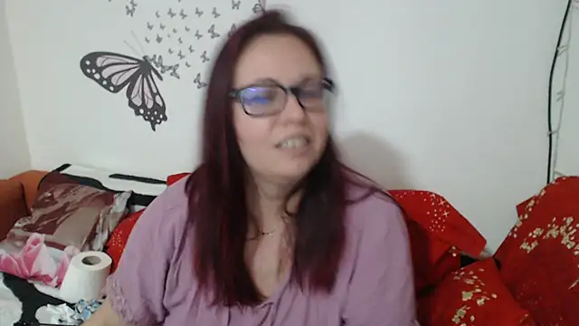 LadyHellene online show from 02-11-25, 05:40