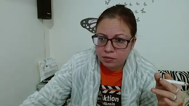 LadyHellene online show from 02-05-26, 07:24