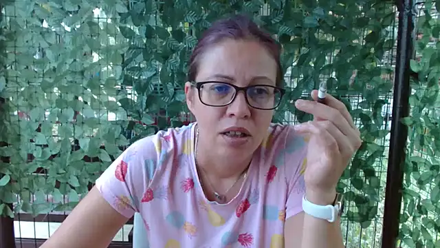 Snapshot of LadyHellene chatting on 08-06-26, 05:42 LadyHellene online show from 08-06-26, 05:42