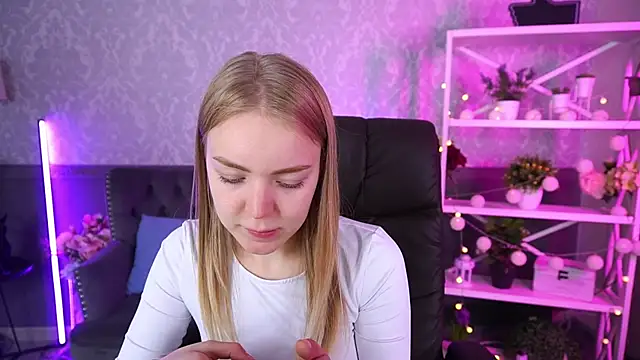 EmilySunshineS online show from 10-02-25, 07:04