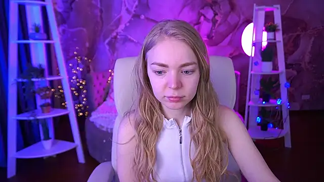 EmilySunshineS online show from 02-11-26, 07:24