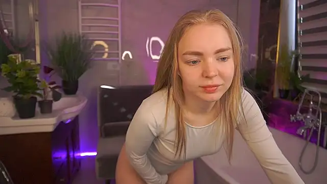 EmilySunshineS online show from 04-25-26, 06:16