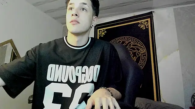 Snapshot of Adan_rivas_ chatting on 03-13-25, 11:38 Adan rivas online show from 03-13-25, 11:38
