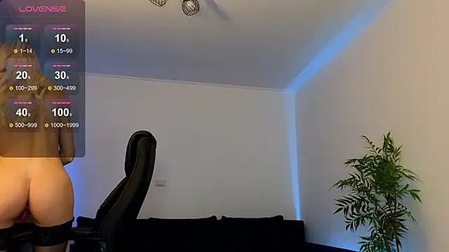 Snapshot of janecandyy_ chatting on 01-13-25, 03:15 janecandyy online show from 01-13-25, 03:15