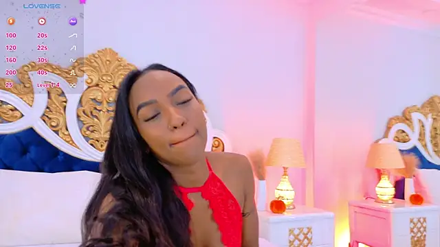 Snapshot of AshleyFerri chatting on 10-13-25, 10:59 AshleyFerri online show from 10-13-25, 10:59