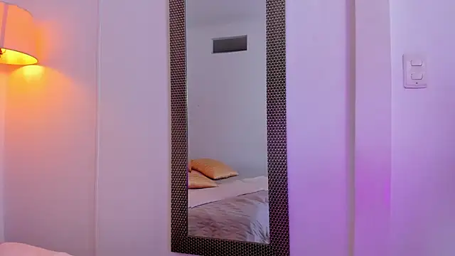 Snapshot of GiaFu chatting on 01-13-25, 08:58 GiaFu online show from 01-13-25, 08:58