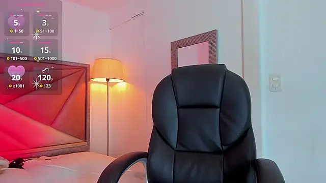 Snapshot of GiaFu chatting on 03-22-25, 09:10 GiaFu online show from 03-22-25, 09:10