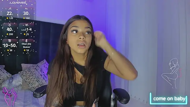 Snapshot of GiaFu chatting on 10-23-25, 06:06 GiaFu online show from 10-23-25, 06:06