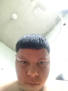 Snapshot of putoso031 chatting on 10-15-25, 04:18 putoso031 online show from 10-15-25, 04:18