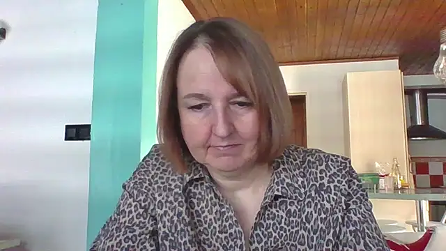 Snapshot of Sandcoq chatting on 01-07-26, 11:01 Sandcoq online show from 01-07-26, 11:01