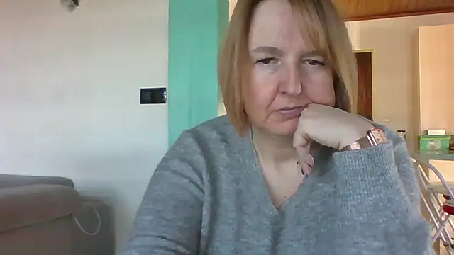 Snapshot of Sandcoq chatting on 02-24-26, 10:02 Sandcoq online show from 02-24-26, 10:02