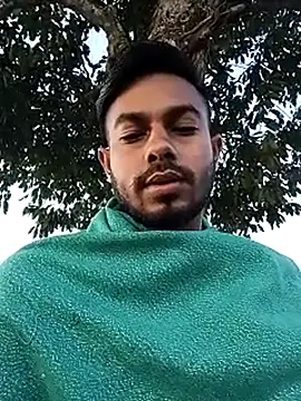 Snapshot of arafat_mia chatting on 12-04-25, 01:15 arafat mia online show from 12-04-25, 01:15