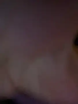 Snapshot of Carolinen chatting on 03-10-26, 04:56 Carolinen online show from 03-10-26, 04:56