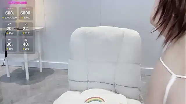 Snapshot of jiaozi-kiss chatting on 10-21-25, 02:01 jiaozi-kiss online show from 10-21-25, 02:01