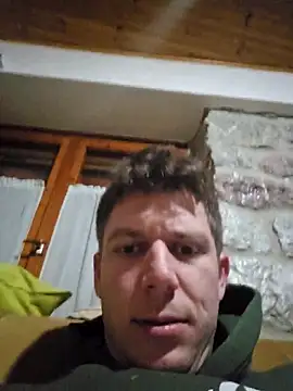 Snapshot of Alexxxmaster1312 chatting on 12-13-25, 09:31 Alexxxmaster1312 online show from 12-13-25, 09:31