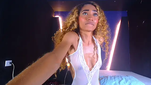 Charlotte Love10 online show from 02-03-25, 03:09