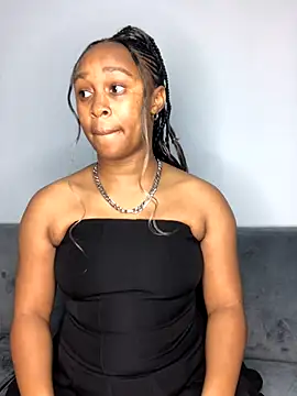 Pearl 00 online show from 09-28-25, 04:45