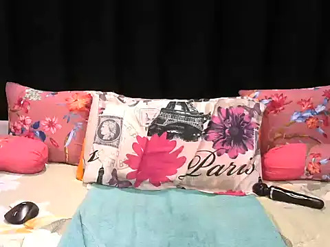 Pearl 00 online show from 06-05-26, 06:52