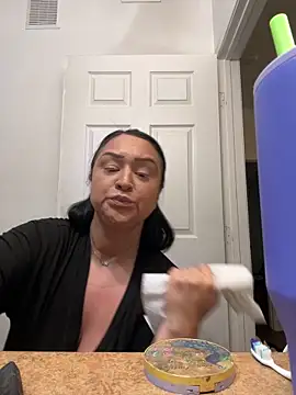 AlyssiaAmoreXO online show from 10-10-25, 11:04