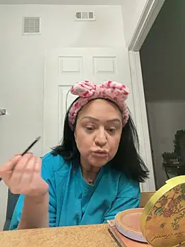 AlyssiaAmoreXO online show from 02-27-26, 05:46