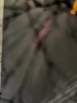 lescro95  online show from 03-17-26, 03:59