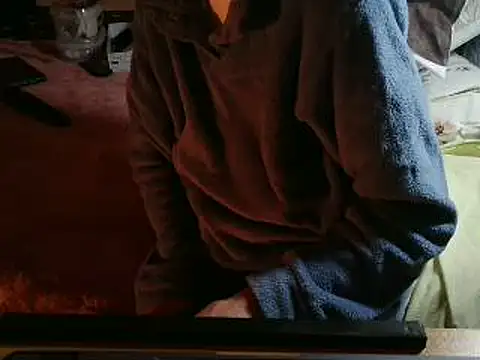 VeneRed online show from 04-23-26, 07:16