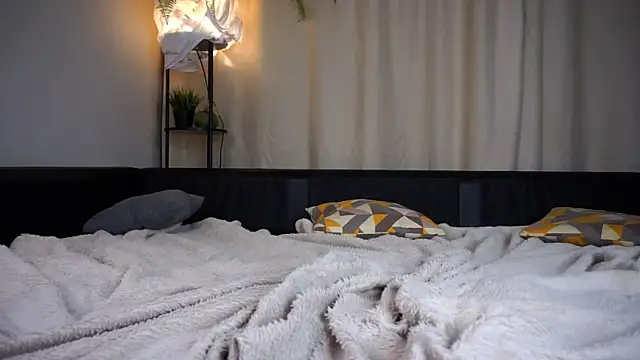 AlthenaBramblett online show from 12-08-24, 07:22